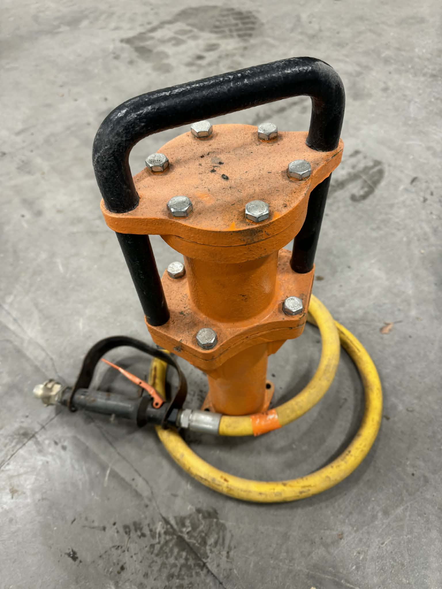 Stolpebanker Hamrox 103